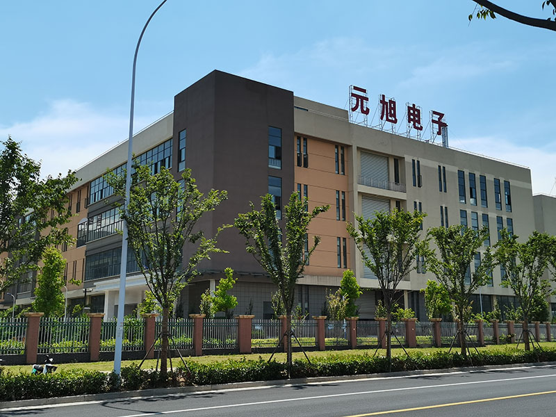 南京薩特科技旗下全資子公司安徽元旭采購我司一臺八溫區(qū)回流焊用于貼片保險(xiǎn)絲，貼片電阻測試SMT焊接缺陷